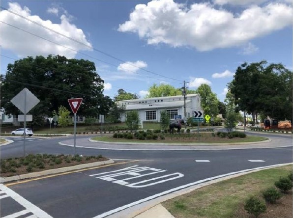 Mayfield.Library.Heritage.roundabout