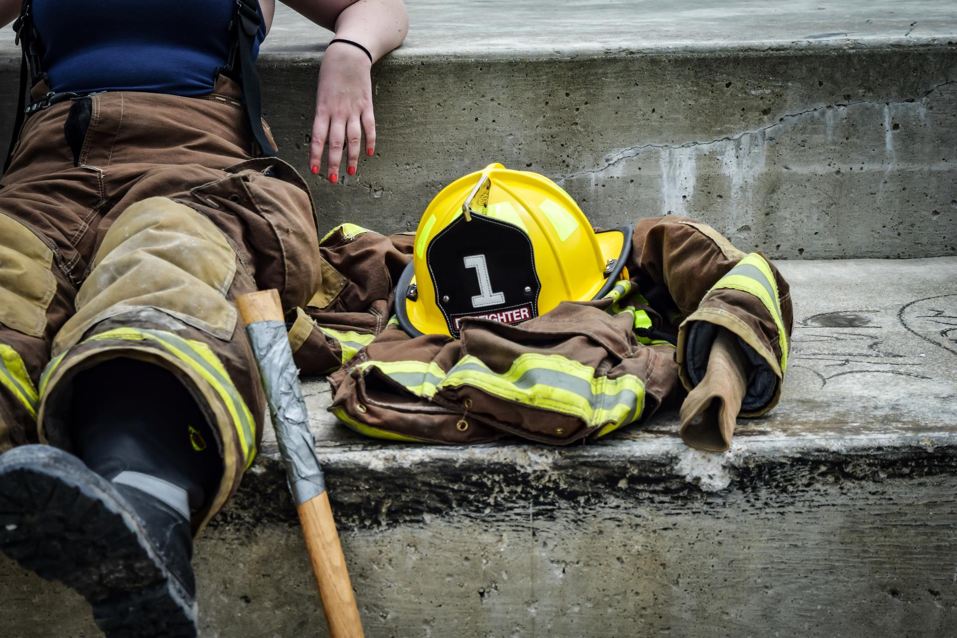 firefighter.gear.steps